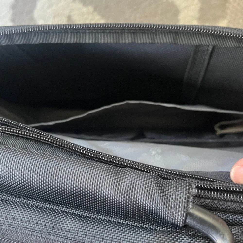 Black Men's Laptop Briefcase Shoulder Bag, tons of compartments, umbrella holder